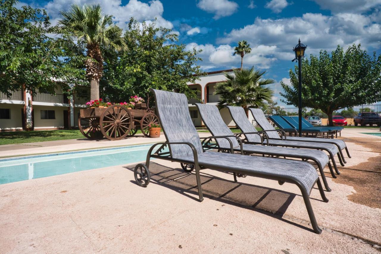 Hotel Hacienda Nuevo Casas Grandes Εξωτερικό φωτογραφία