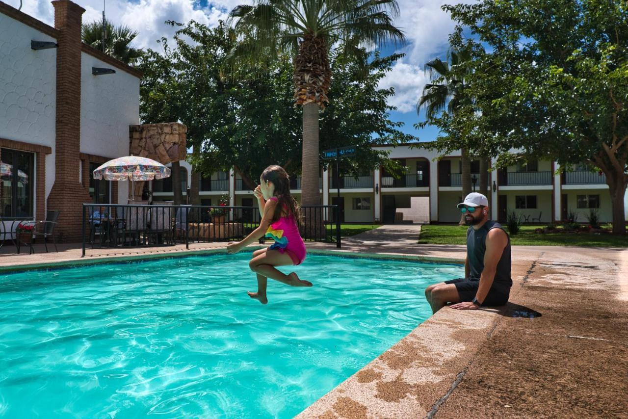 Hotel Hacienda Nuevo Casas Grandes Εξωτερικό φωτογραφία