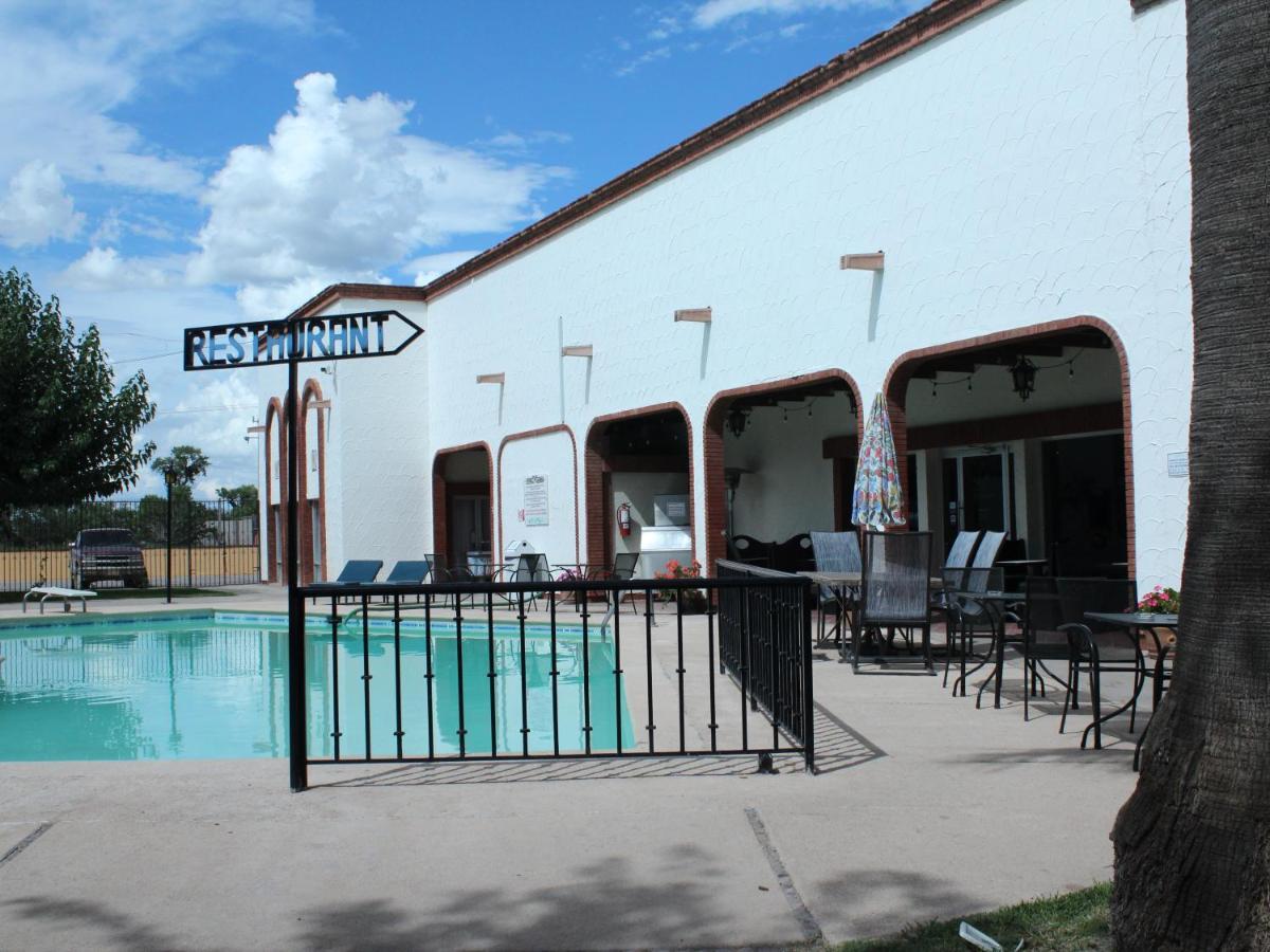 Hotel Hacienda Nuevo Casas Grandes Εξωτερικό φωτογραφία